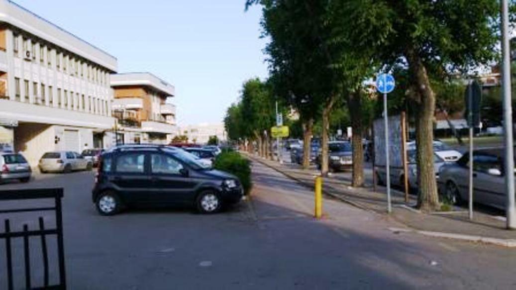 Bunker Degli Inventori Hotel Foggia Exterior foto